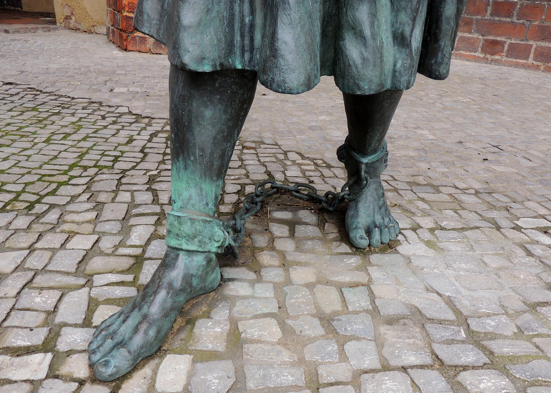 mondfeuer-feet-433607_1920